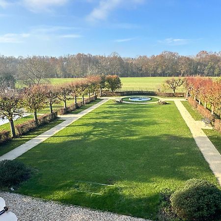 La Grande Maison Lgm Lesches Luaran gambar